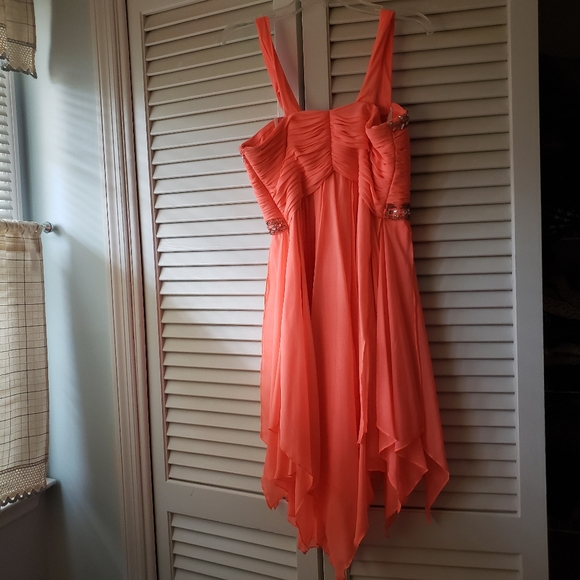 Formal Dress - Picture 2 of 2